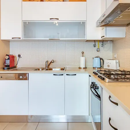 Apartment Relax By The Sea 1bd Retreat Pool Wifi Ac
