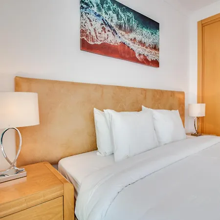 Relax By The Sea 1bd Retreat Pool Wifi Ac Apartment *